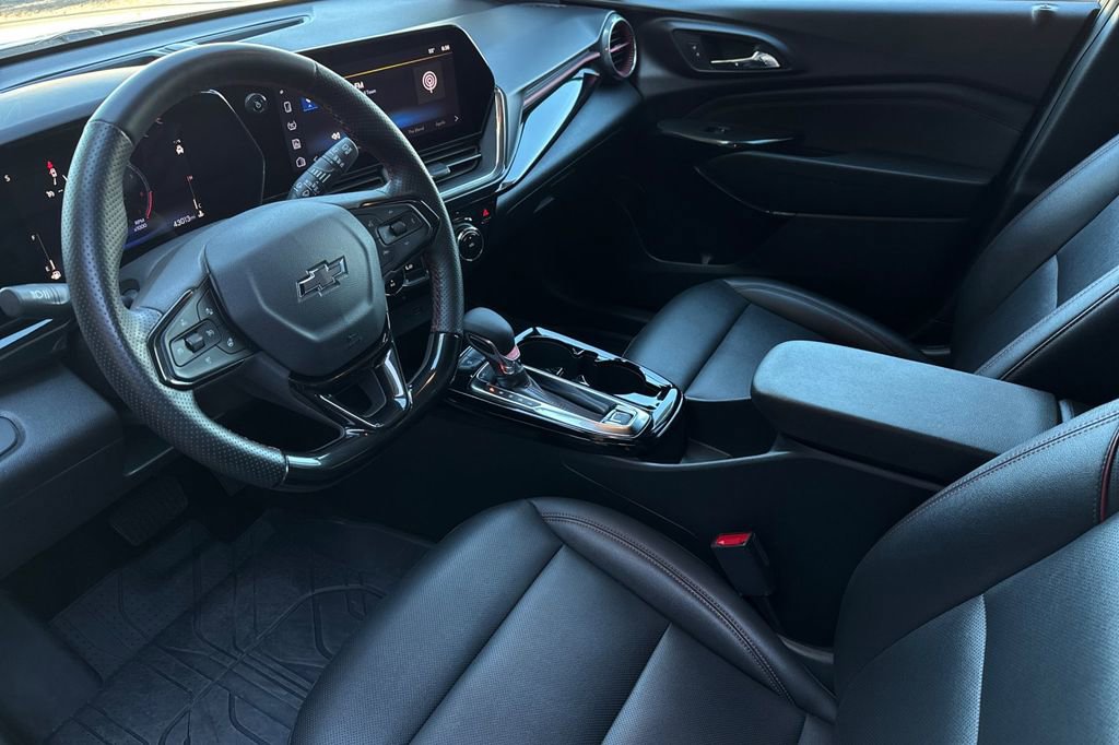 Certified 2024 Chevrolet Trax RS image 10