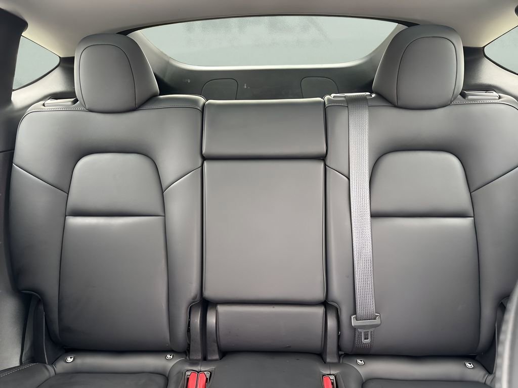Used 2022 Tesla Model Y Performance image 12