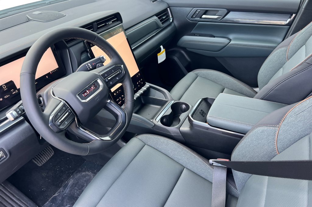 New 2026 GMC Terrain AT4 image 7