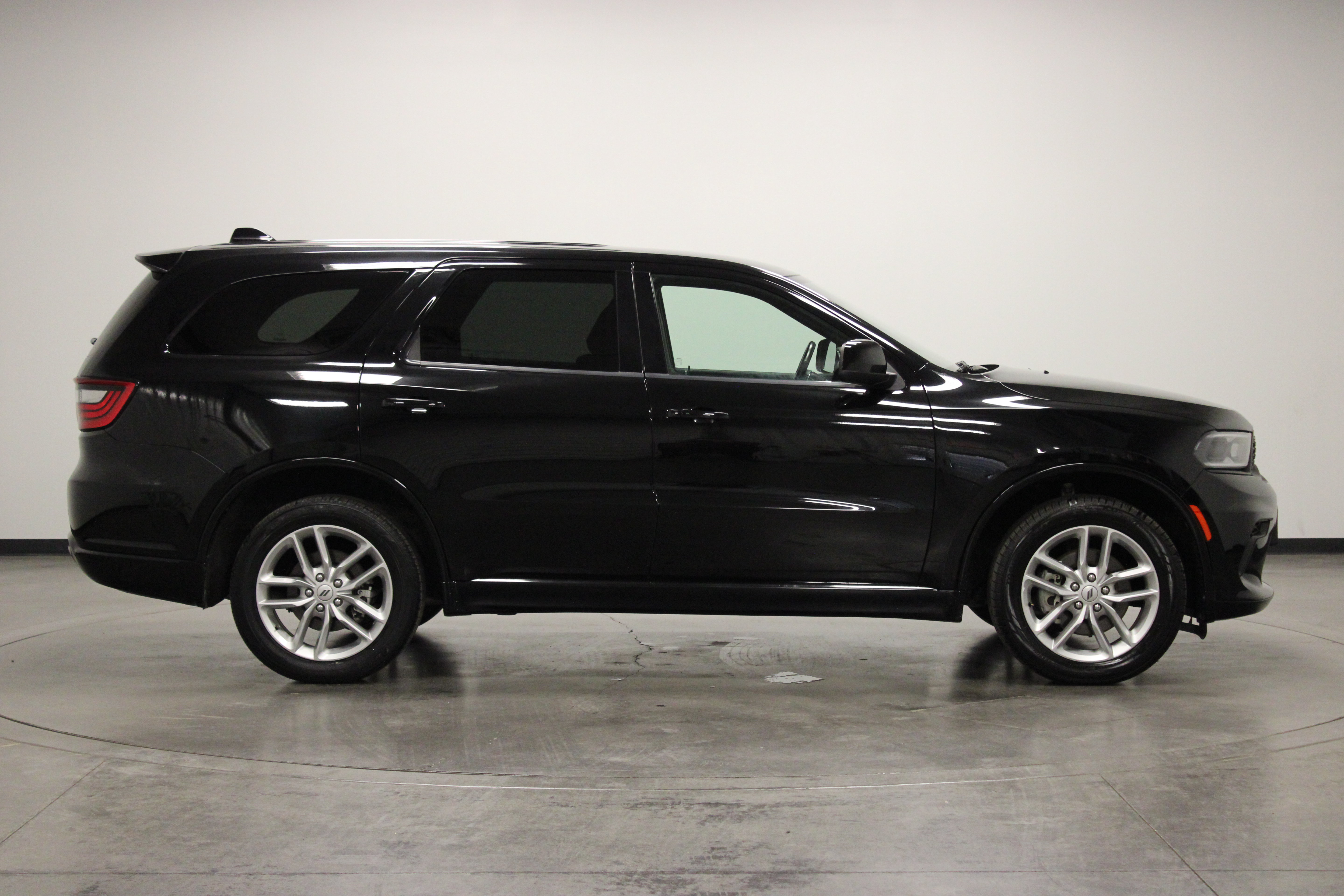 Used 2025 Dodge Durango GT AWD/4WD image 9
