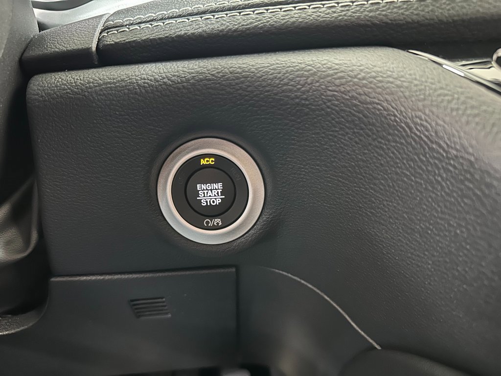 New 2026 Chrysler Pacifica Limited w/ S Appearance Package image 20