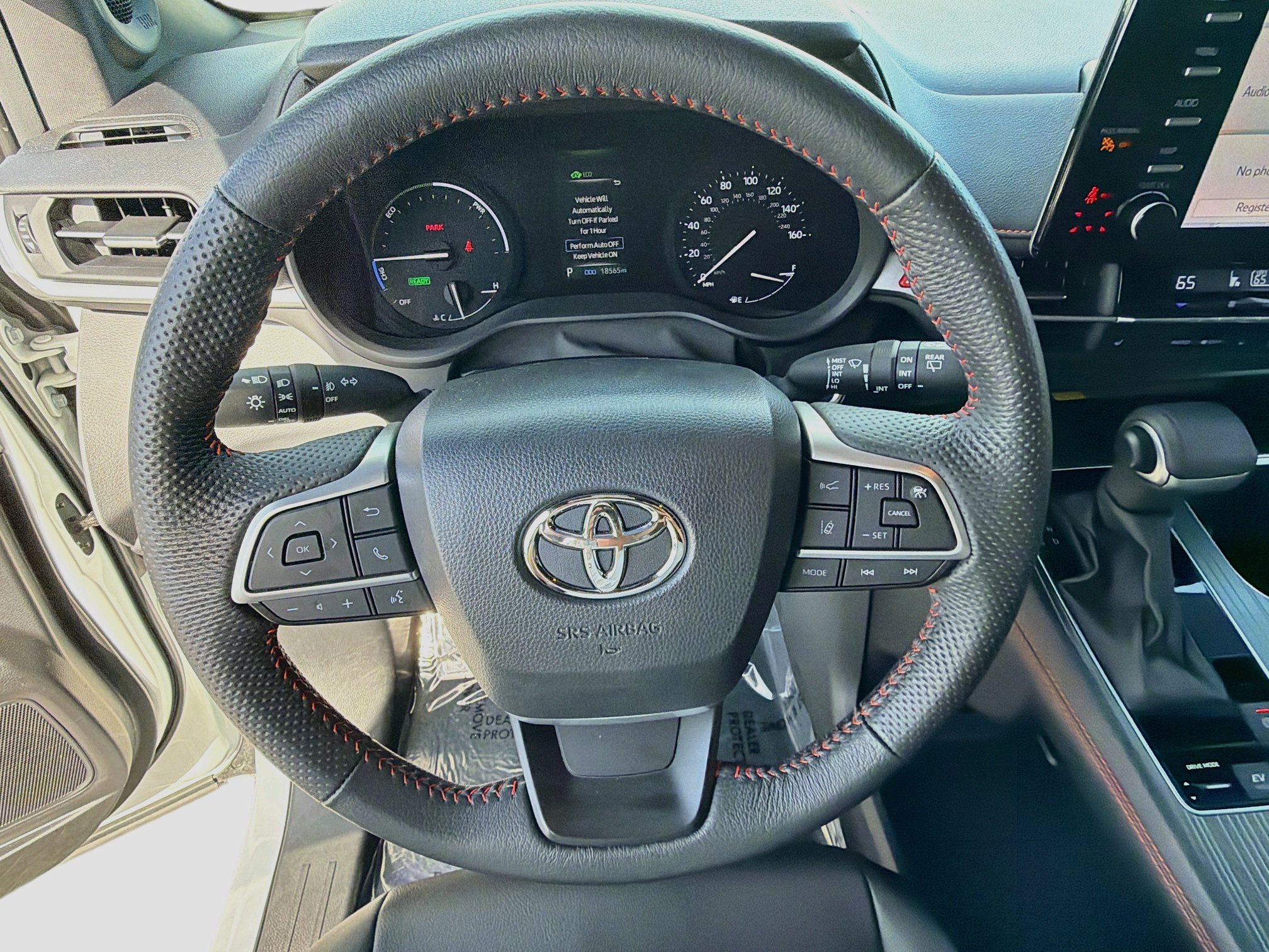 Used 2024 Toyota Sienna XSE w/ XSE Plus Package FWD image 41
