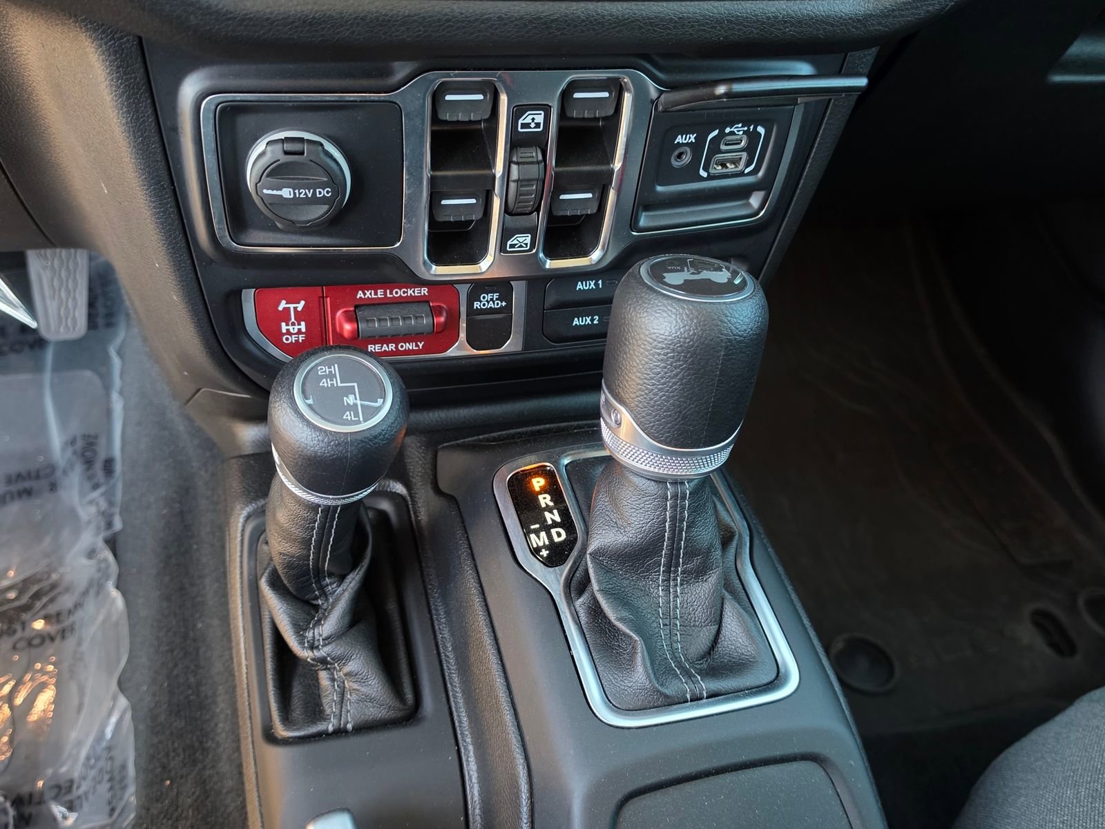 Used 2024 Jeep Wrangler Willys image 22