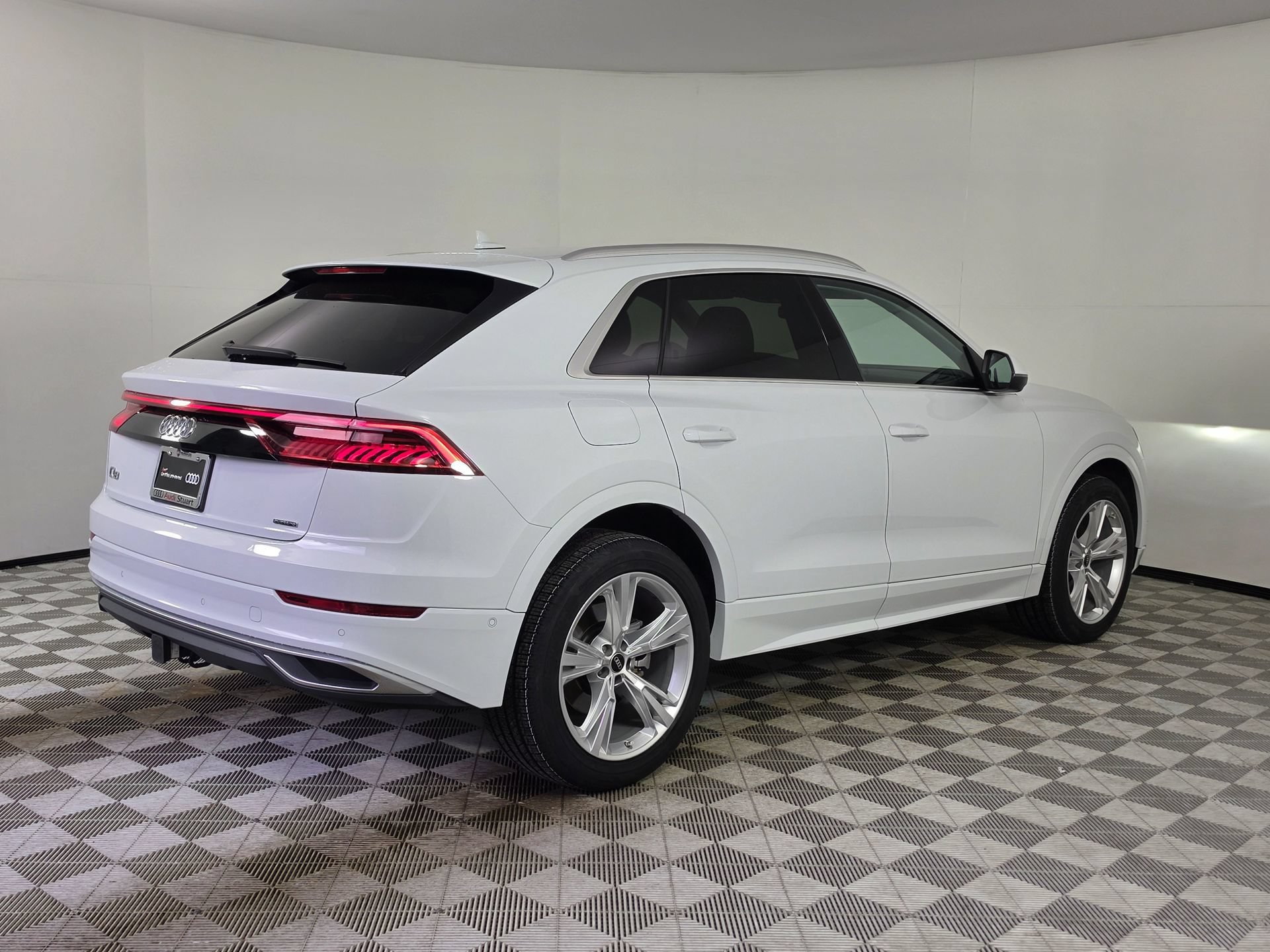Certified 2023 Audi Q8 Premium Plus AWD/4WD image 44