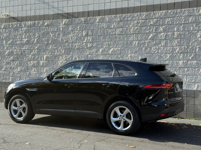 Used 2017 Jaguar F-PACE Premium AWD/4WD image 2