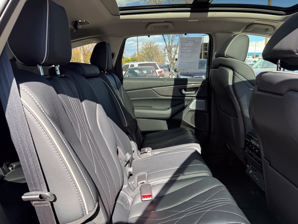 Certified 2026 Acura MDX w/ Advance Package AWD/4WD image 17