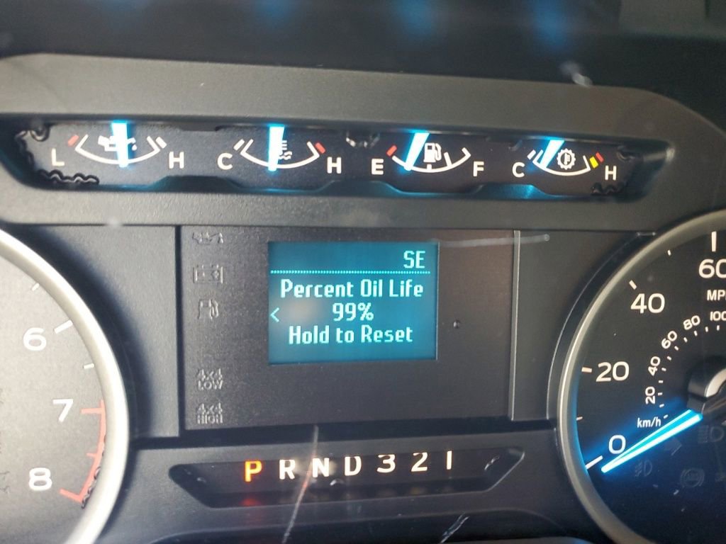 Used 2015 Ford F150 XLT image 17