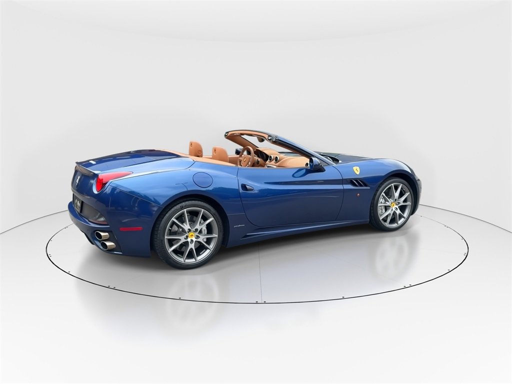 Used 2013 Ferrari California image 8