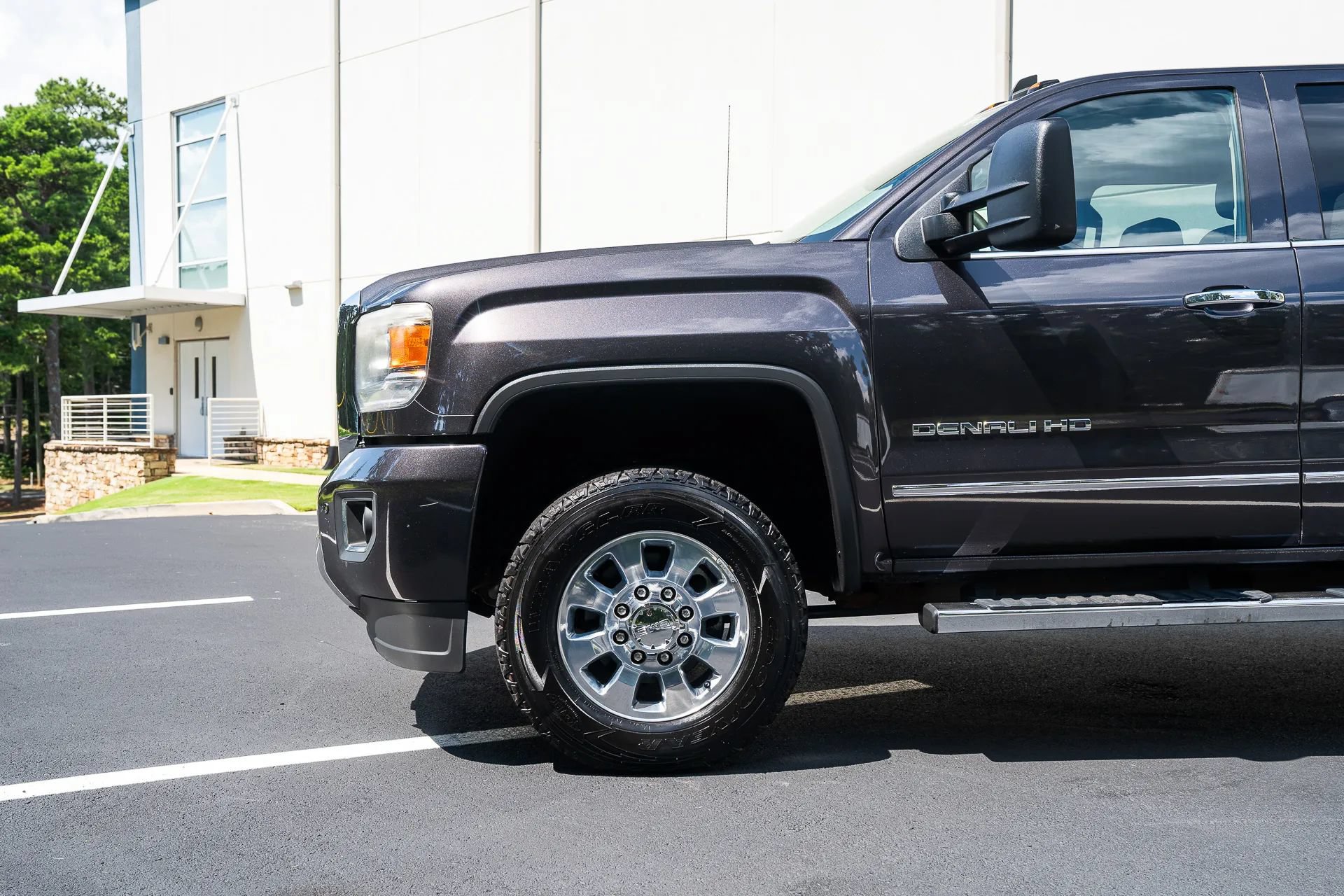 Used 2015 GMC Sierra 3500 Denali w/ Duramax Plus Package AWD/4WD image 3