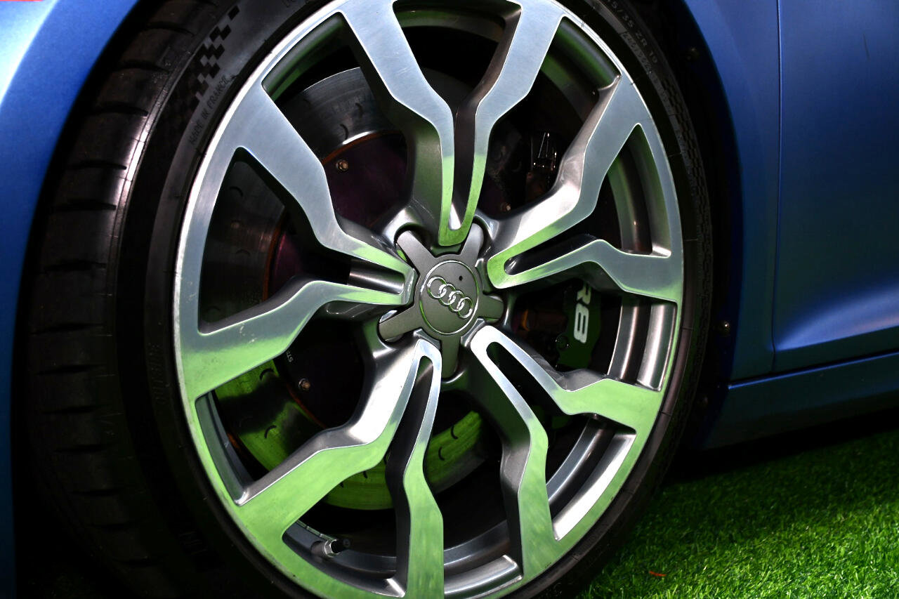 Used 2011 Audi R8 V10 image 12