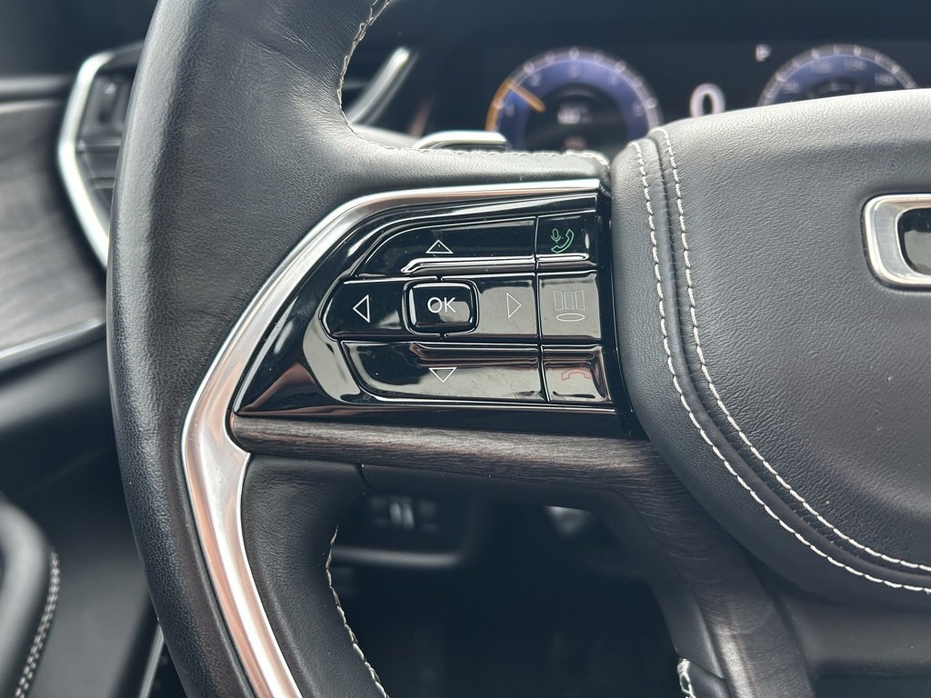 Used 2021 Jeep Grand Cherokee L Overland image 9