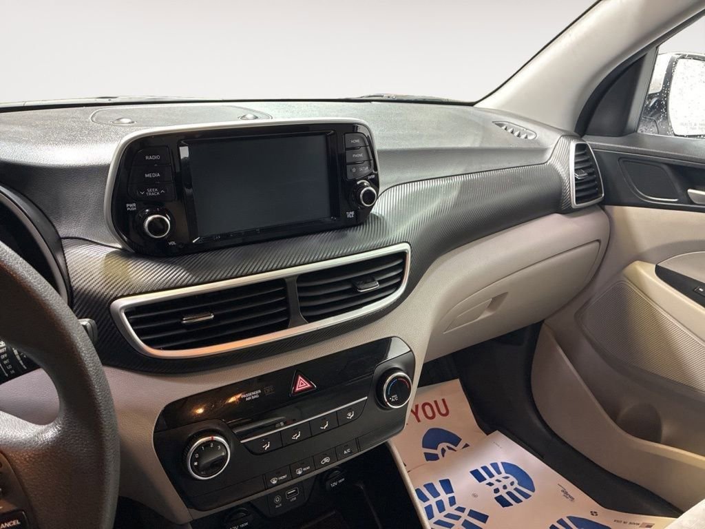 Used 2019 Hyundai Tucson SE image 16