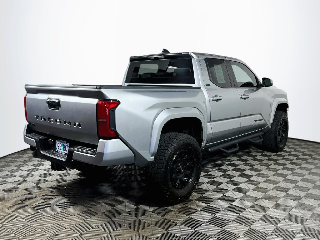 Certified 2025 Toyota Tacoma SR5 AWD/4WD image 7