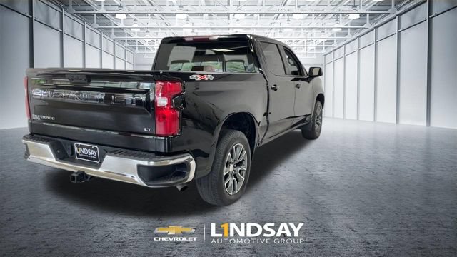 Used 2023 Chevrolet Silverado 1500 LT AWD/4WD image 9