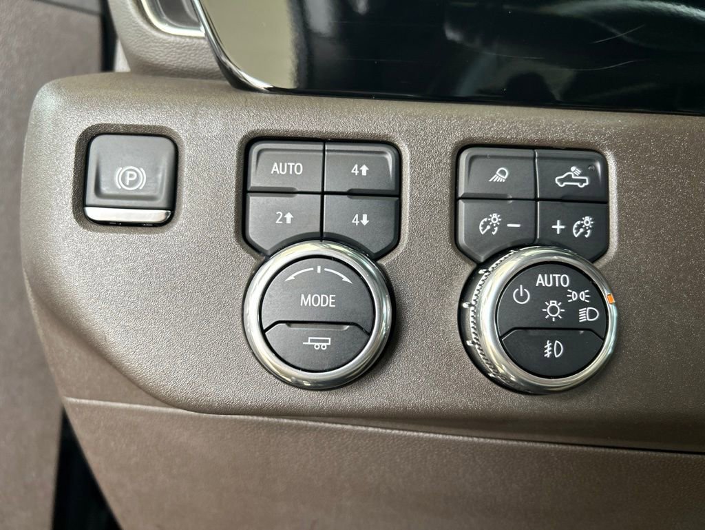 Used 2025 GMC Sierra 1500 SLT AWD/4WD image 21