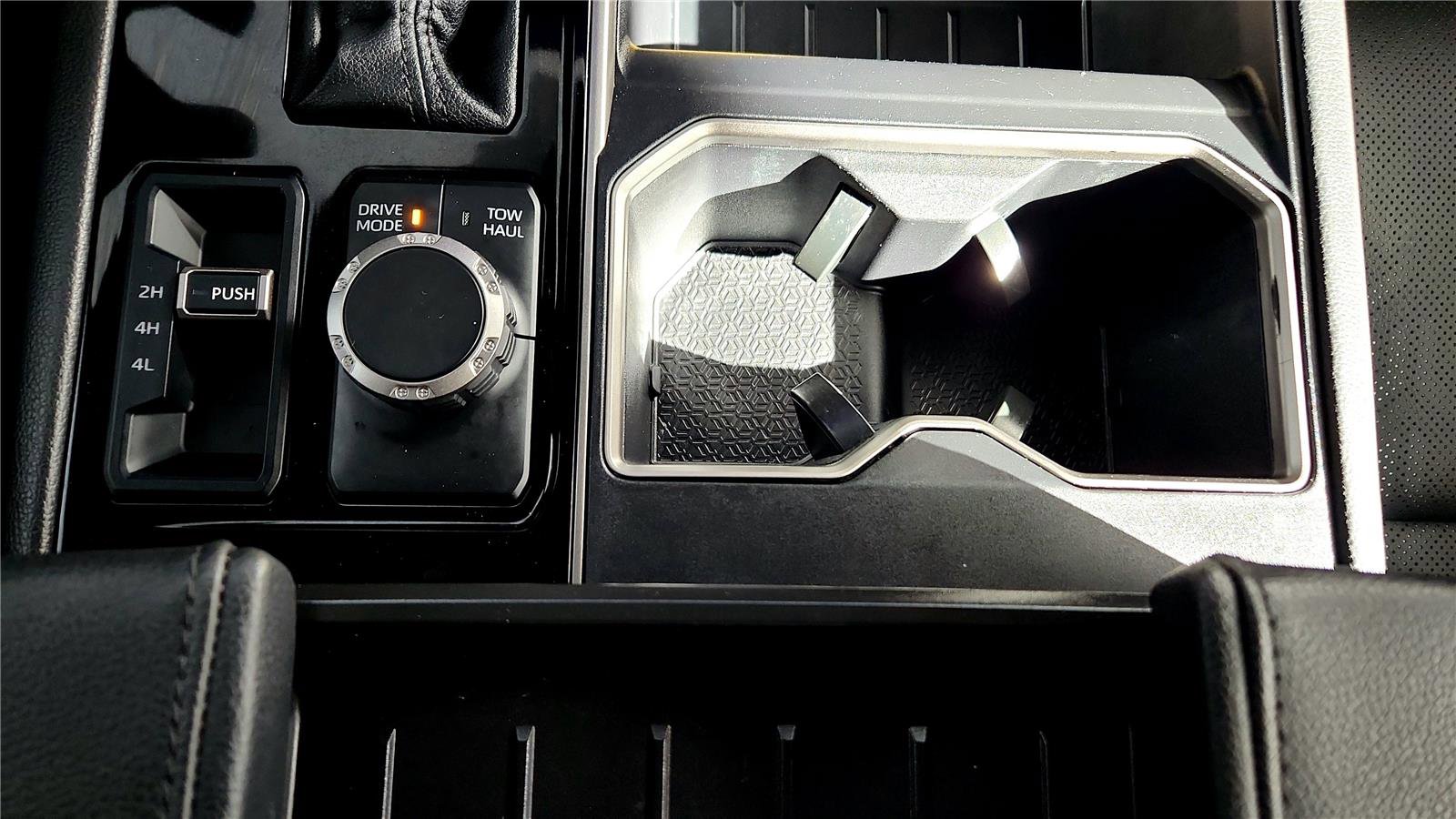 Used 2025 Toyota Tundra Limited image 40