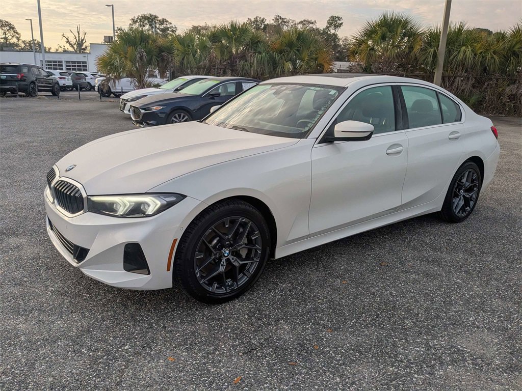 Used 2025 BMW 330i Sedan image 8