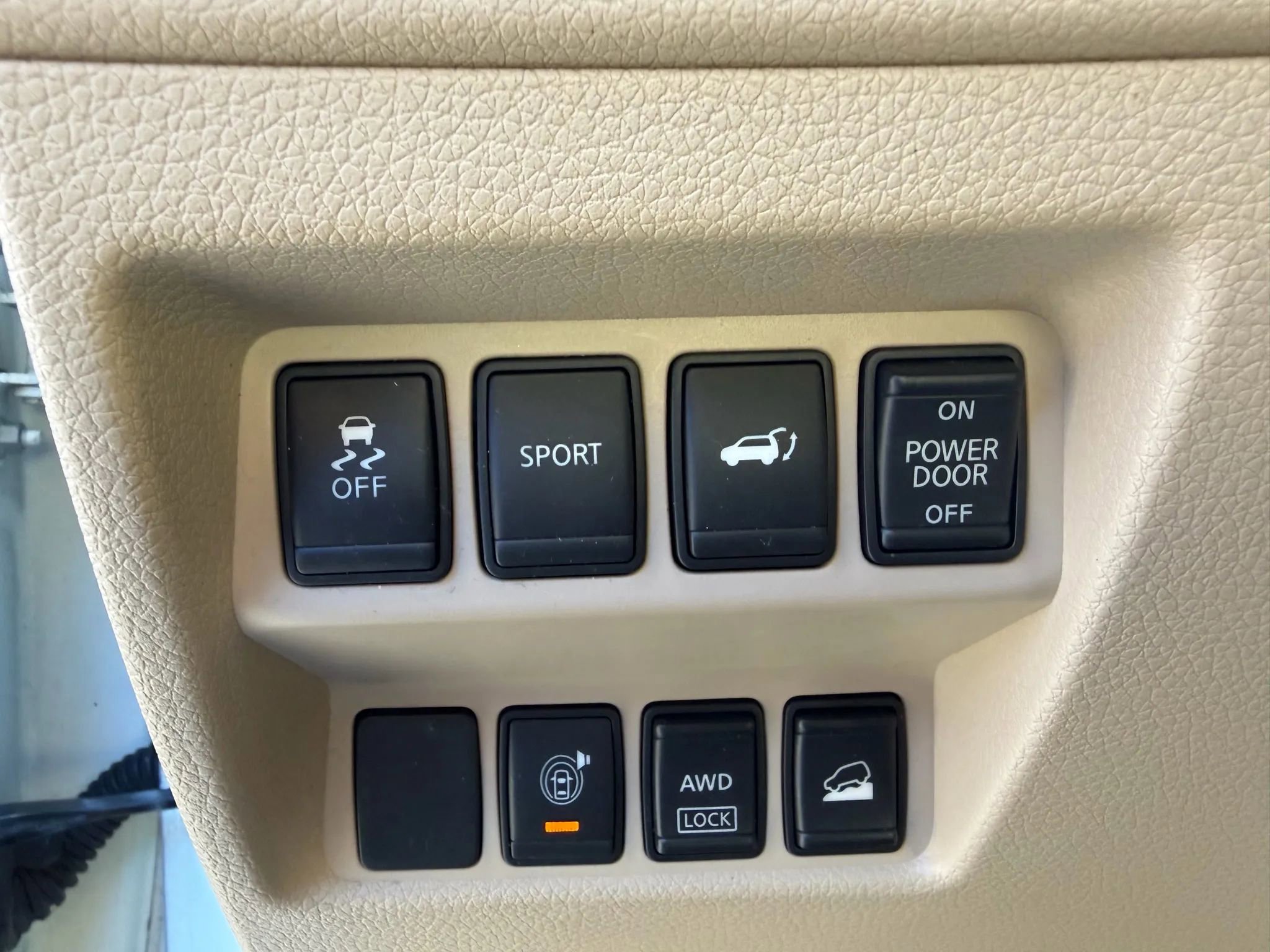 Used 2014 Nissan Rogue SL w/ SL Premium Package image 26