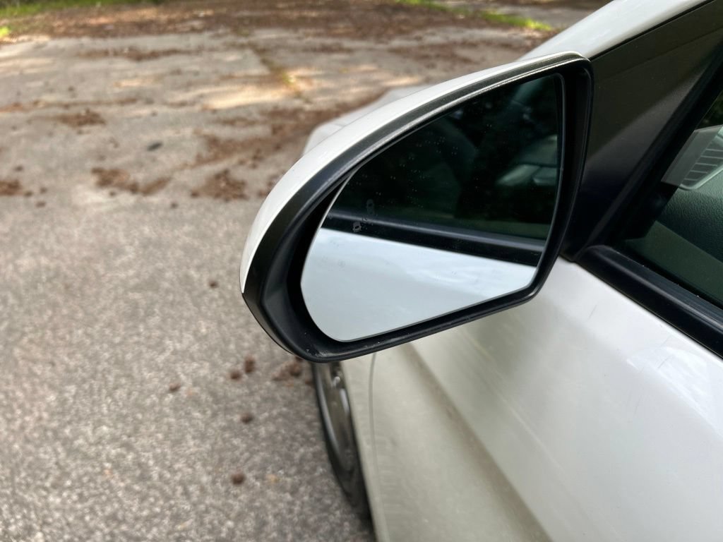 Used 2017 Hyundai Elantra ECO FWD image 12