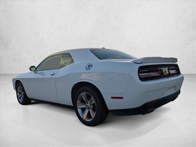 Used 2022 Dodge Challenger SXT image 7