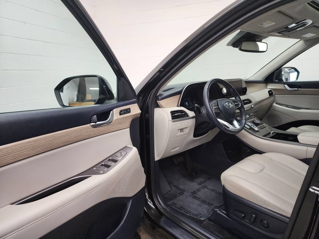 Used 2022 Hyundai Palisade SEL w/ Premium Package AWD/4WD image 11