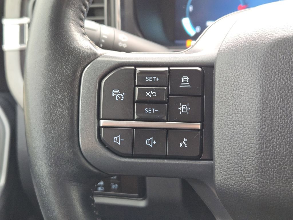Used 2023 Ford F250 Lariat w/ Lariat Ultimate Package AWD/4WD image 24