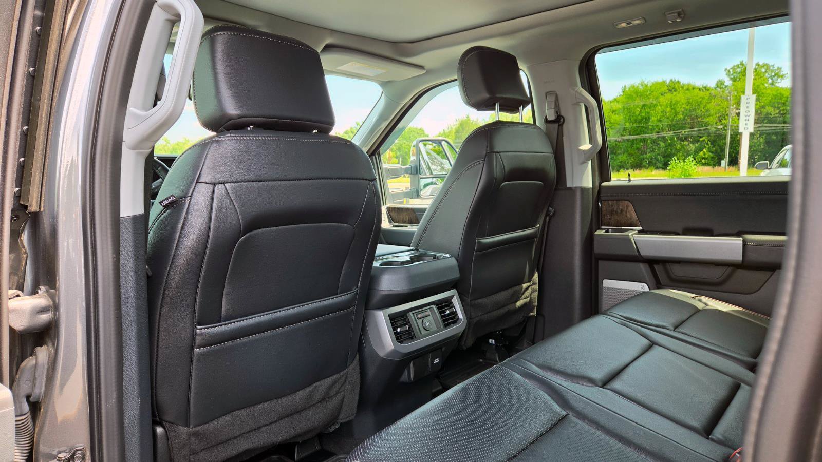 Used 2024 Ford F350 Lariat w/ Chrome Package AWD/4WD image 65