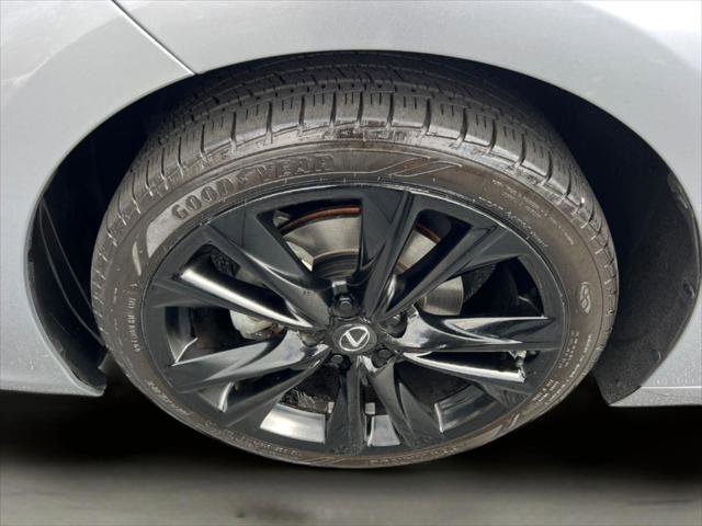 Certified 2022 Lexus ES 350 F Sport w/ Accessory Package image 12