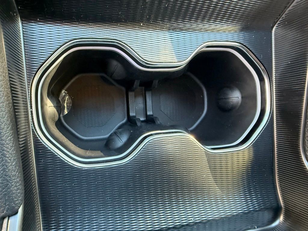 New 2026 Jeep Grand Cherokee Laredo image 15