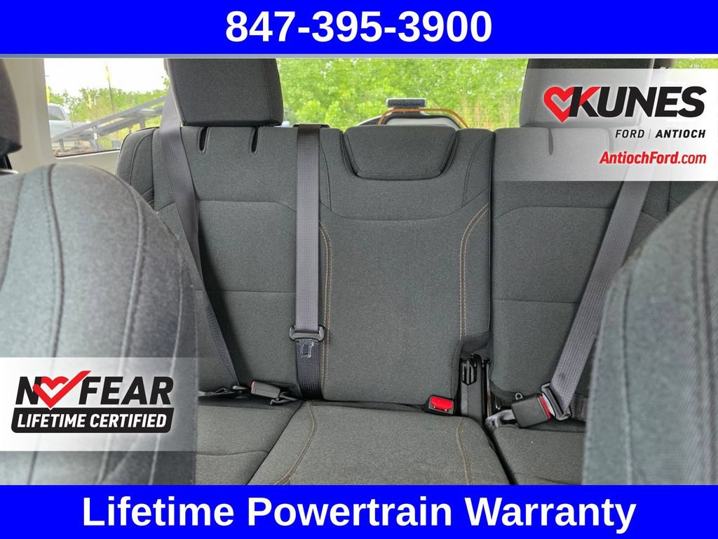 Used 2025 Jeep Wrangler Unlimited Sahara AWD/4WD image 20