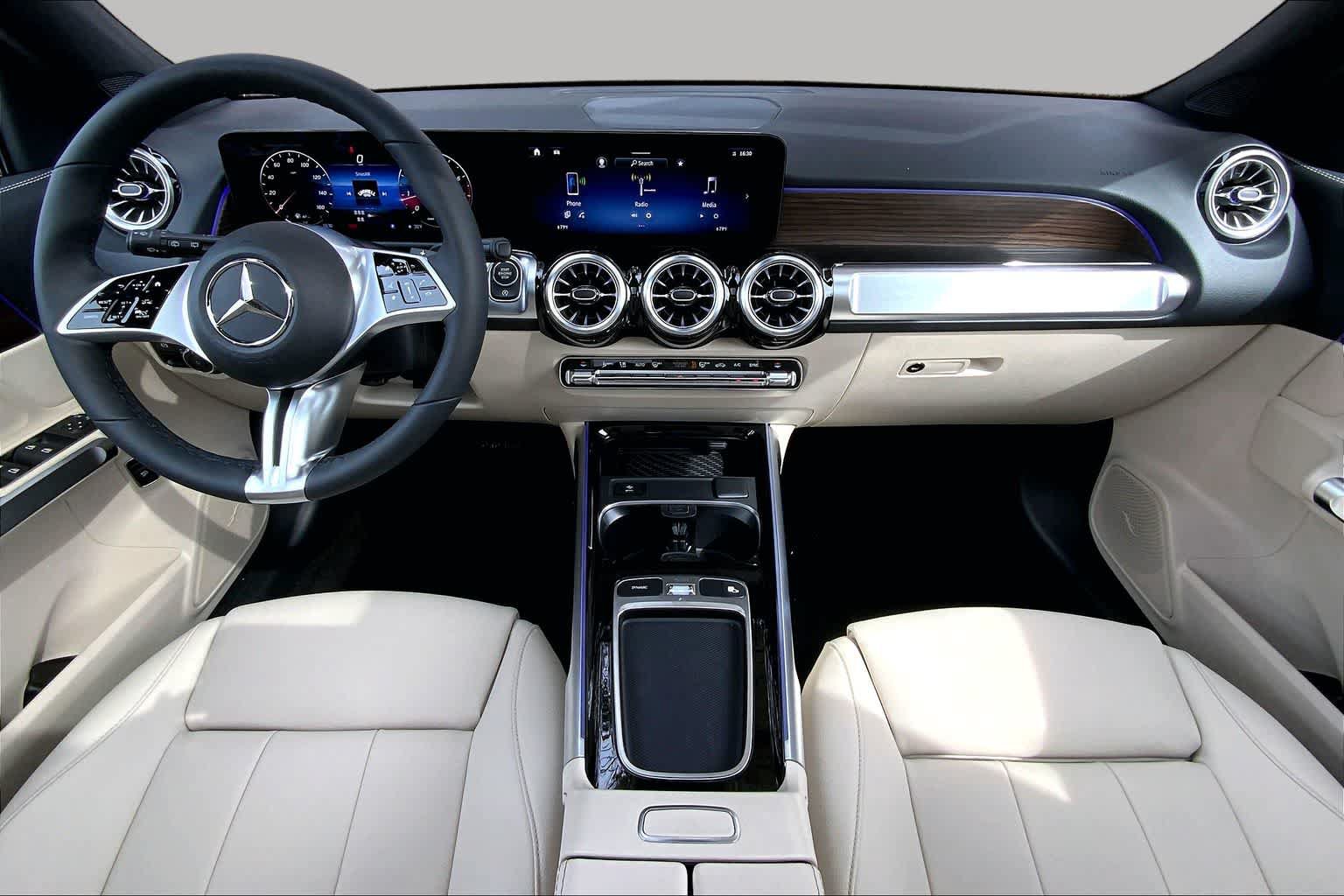 Certified 2026 Mercedes-Benz GLB 250 4MATIC image 5