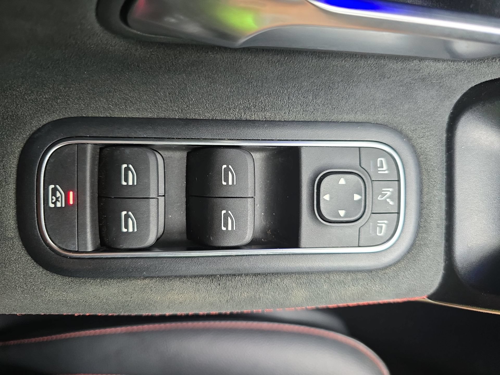 Used 2023 Mercedes-Benz CLA 250 4MATIC image 25