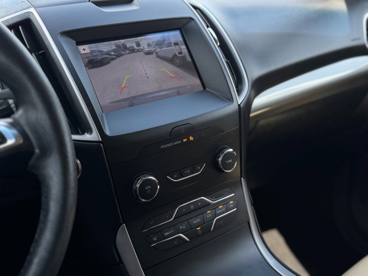 Used 2019 Ford Edge SEL w/ Equipment Group 201A image 26