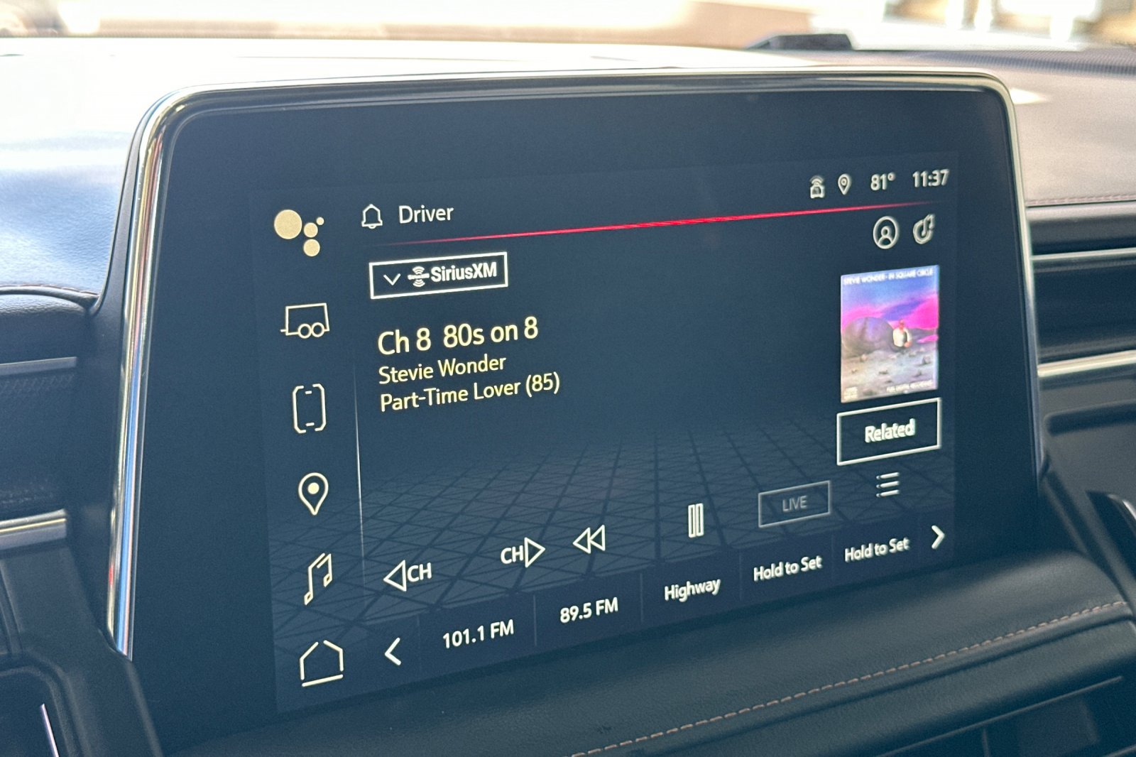 Used 2024 GMC Yukon AT4 w/ Technology Package AWD/4WD image 19