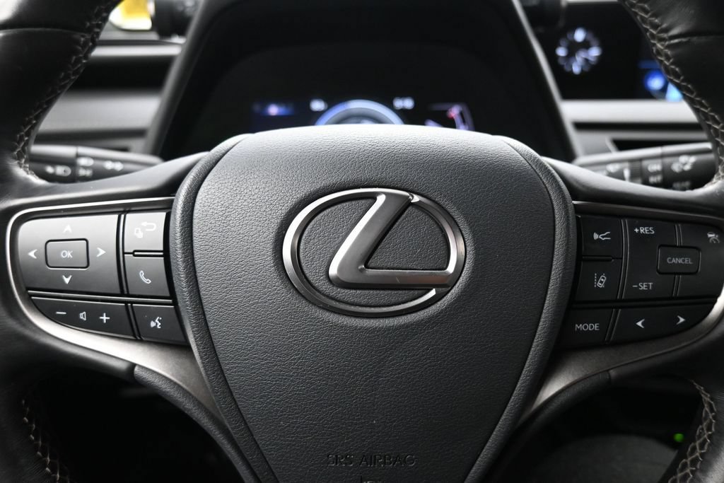 Used 2020 Lexus UX 250h w/ Accessory Package 2 AWD/4WD image 16