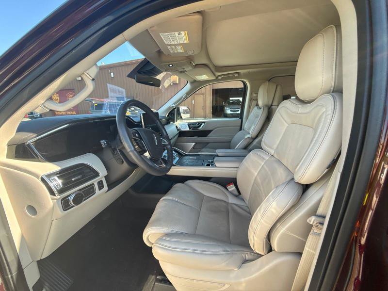 Used 2018 Lincoln Navigator L Reserve w/ Technology Package AWD/4WD image 5