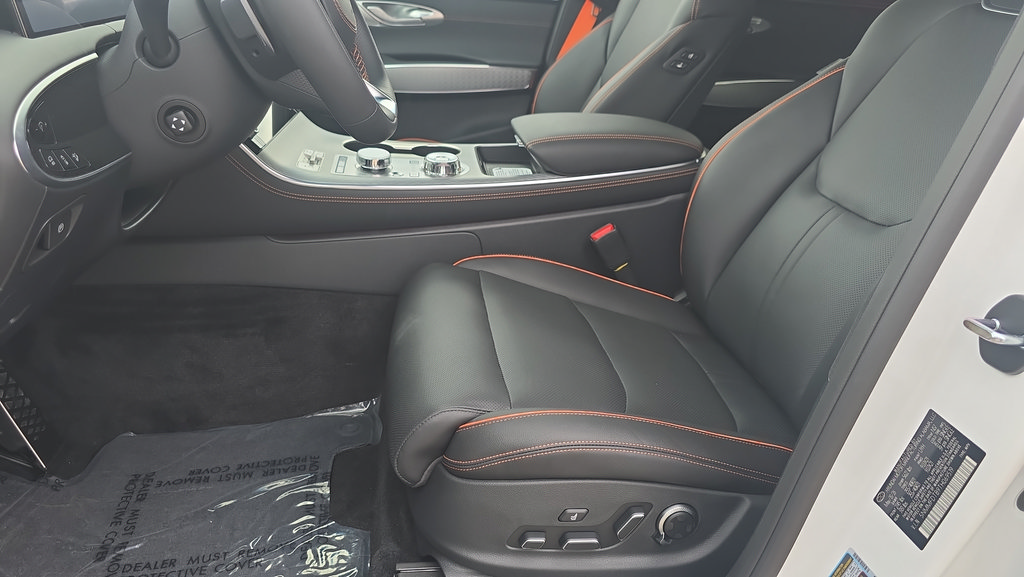 New 2026 Genesis GV70 2.5T Sport Prestige AWD/4WD image 13