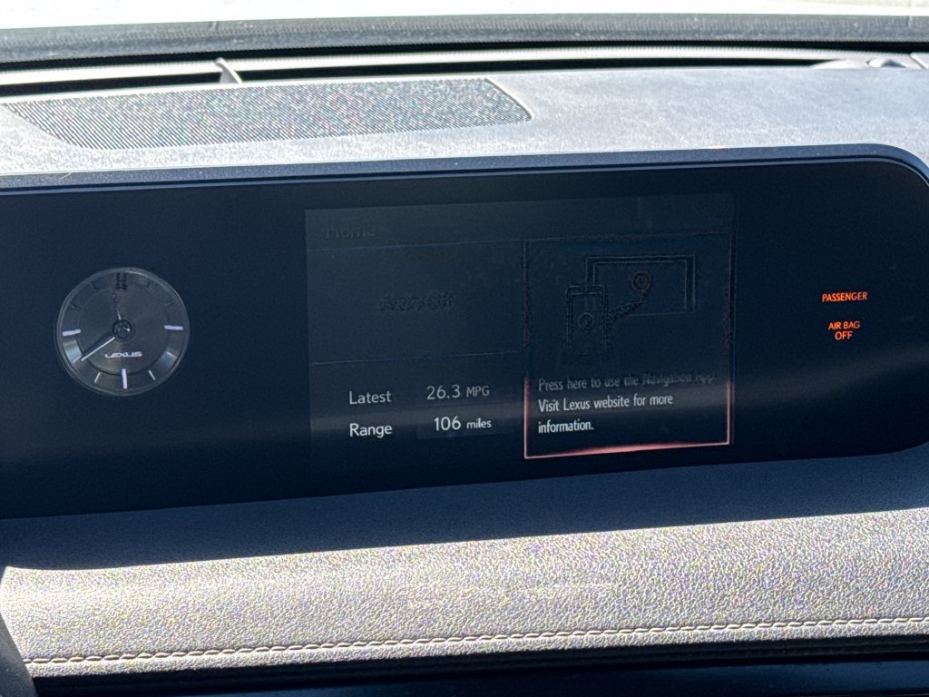 Used 2019 Lexus UX 200 w/ Accessory Package FWD image 23