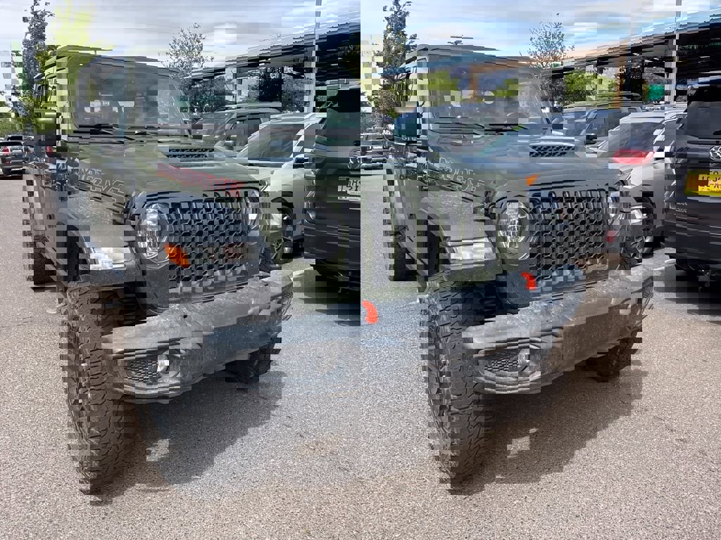 Used 2021 Jeep Gladiator Mojave w/ Cold Weather Group AWD/4WD image 2