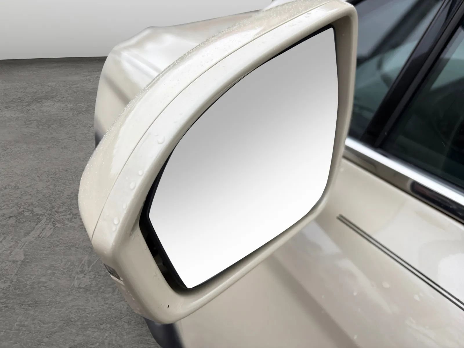 Used 2018 Lincoln MKX Select w/ Select Plus Package image 28