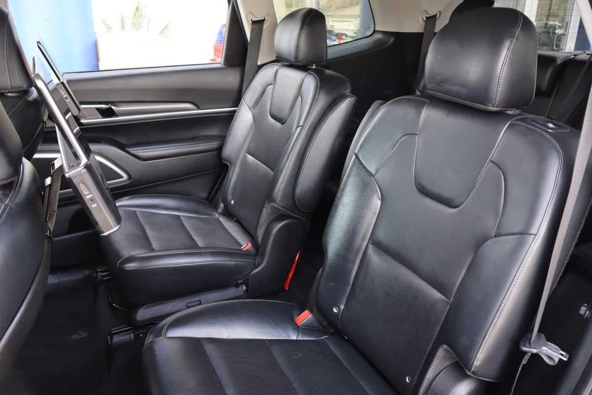 Used 2022 Kia Telluride S image 12