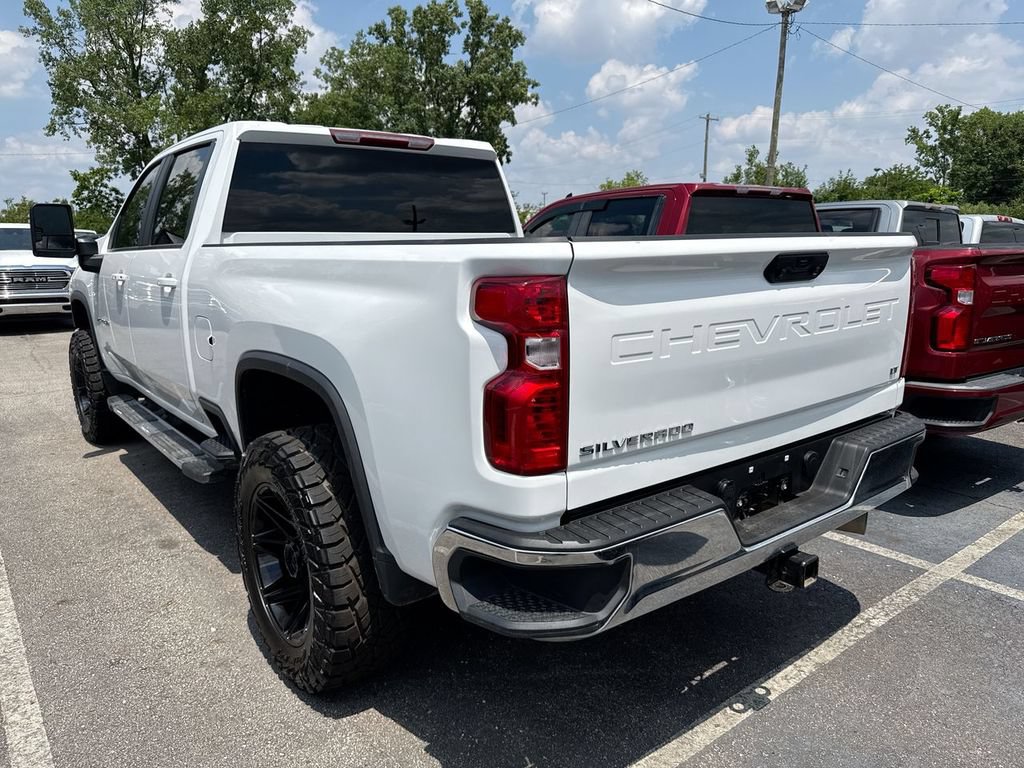 Used 2025 Chevrolet Silverado 2500 LT AWD/4WD image 3