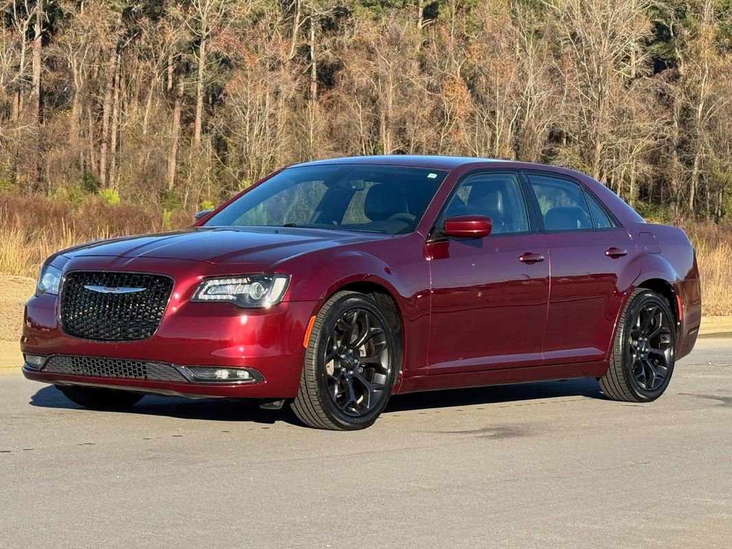 Used 2019 Chrysler 300 S image 8