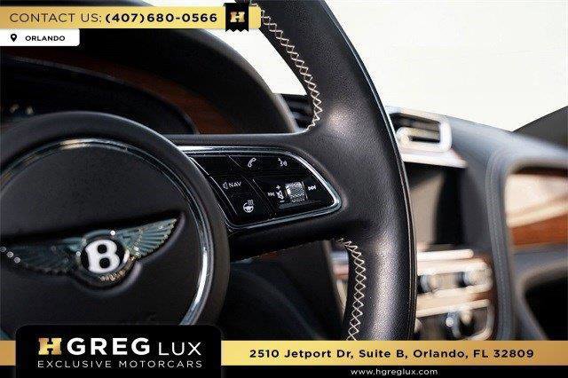 Used 2022 Bentley Bentayga AWD/4WD image 39