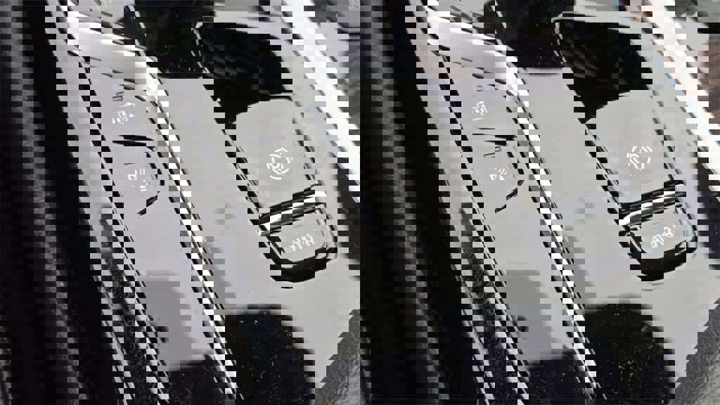 Used 2022 BMW 530e w/ Premium Package image 19