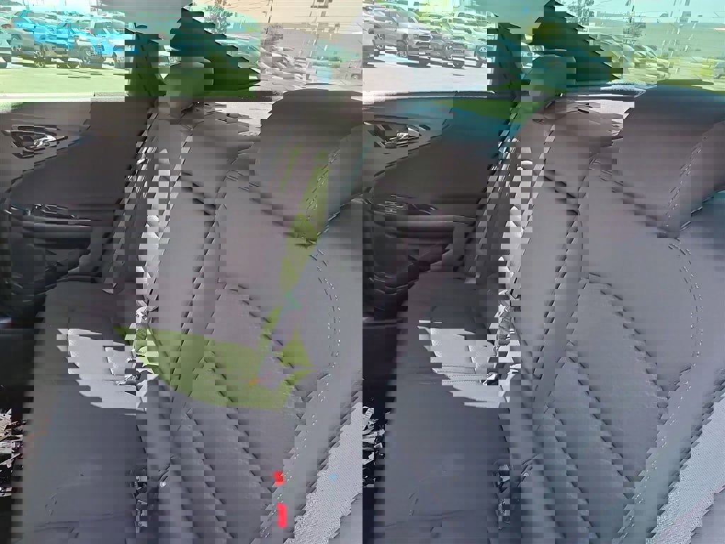 Used 2020 Chevrolet Malibu LT image 22