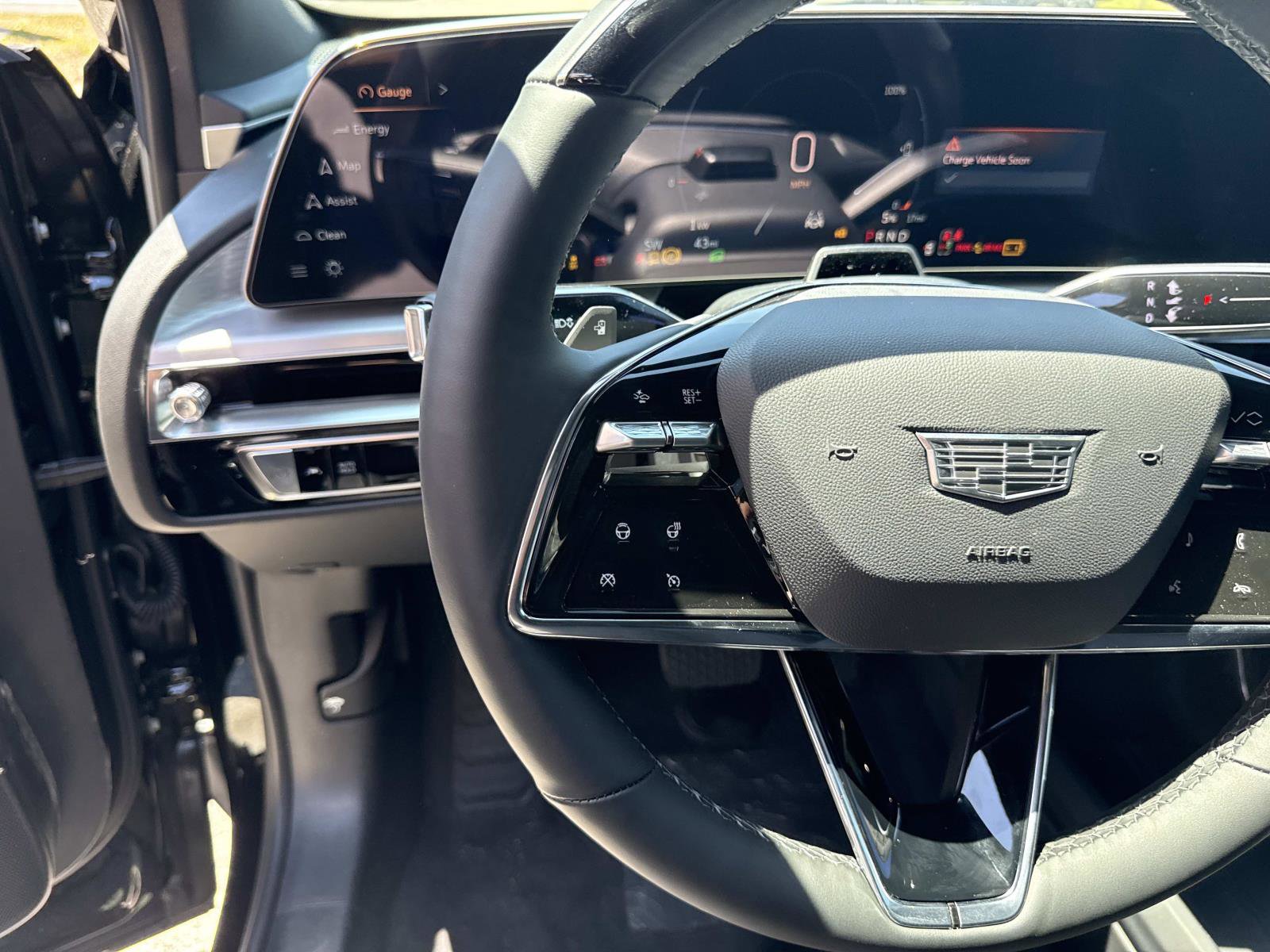 New 2026 Cadillac Lyriq Luxury w/ LPO, Floor Liner Package RWD image 28