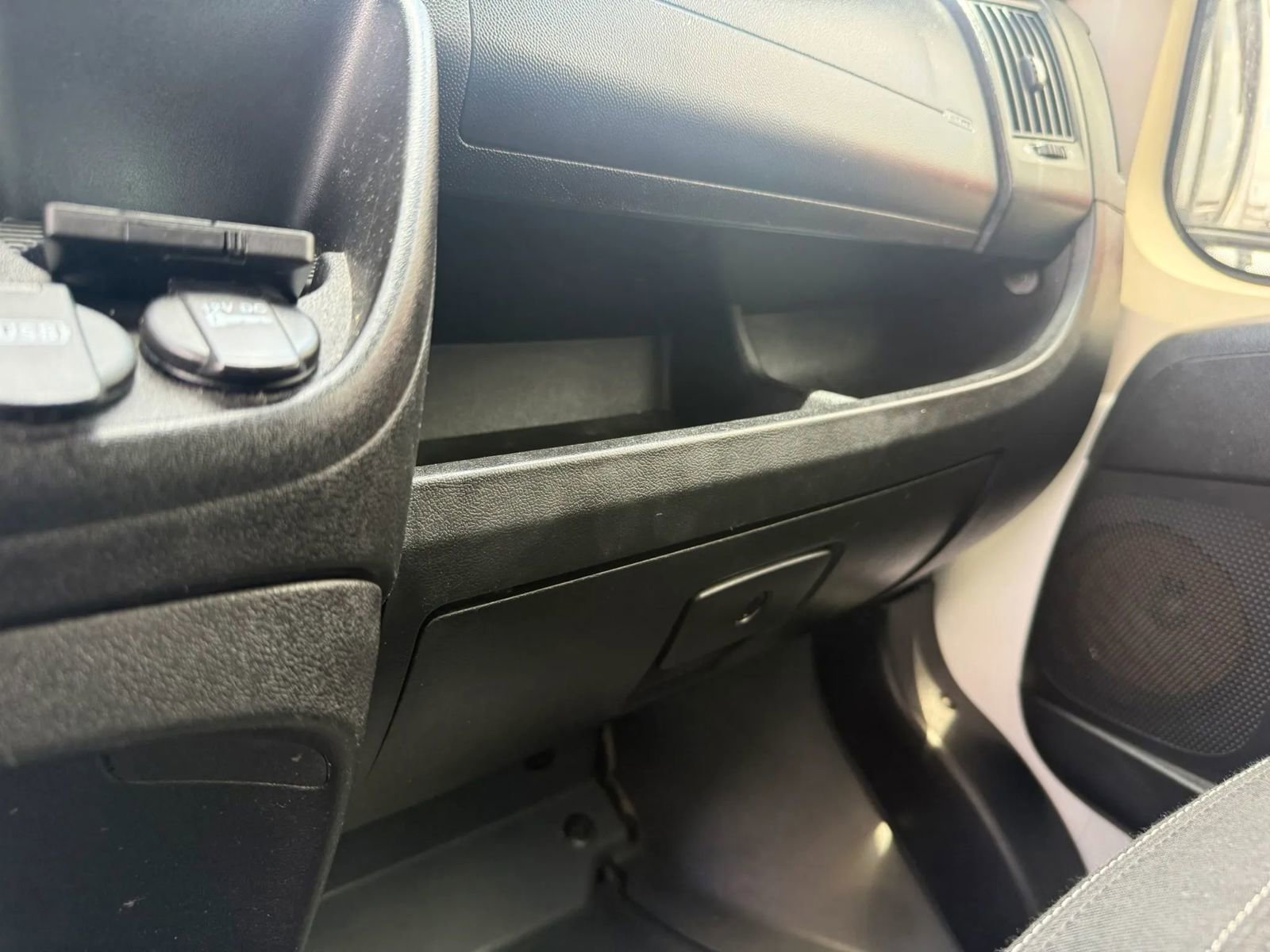 Used 2018 RAM ProMaster 2500 w/ Interior Convenience Group FWD image 14