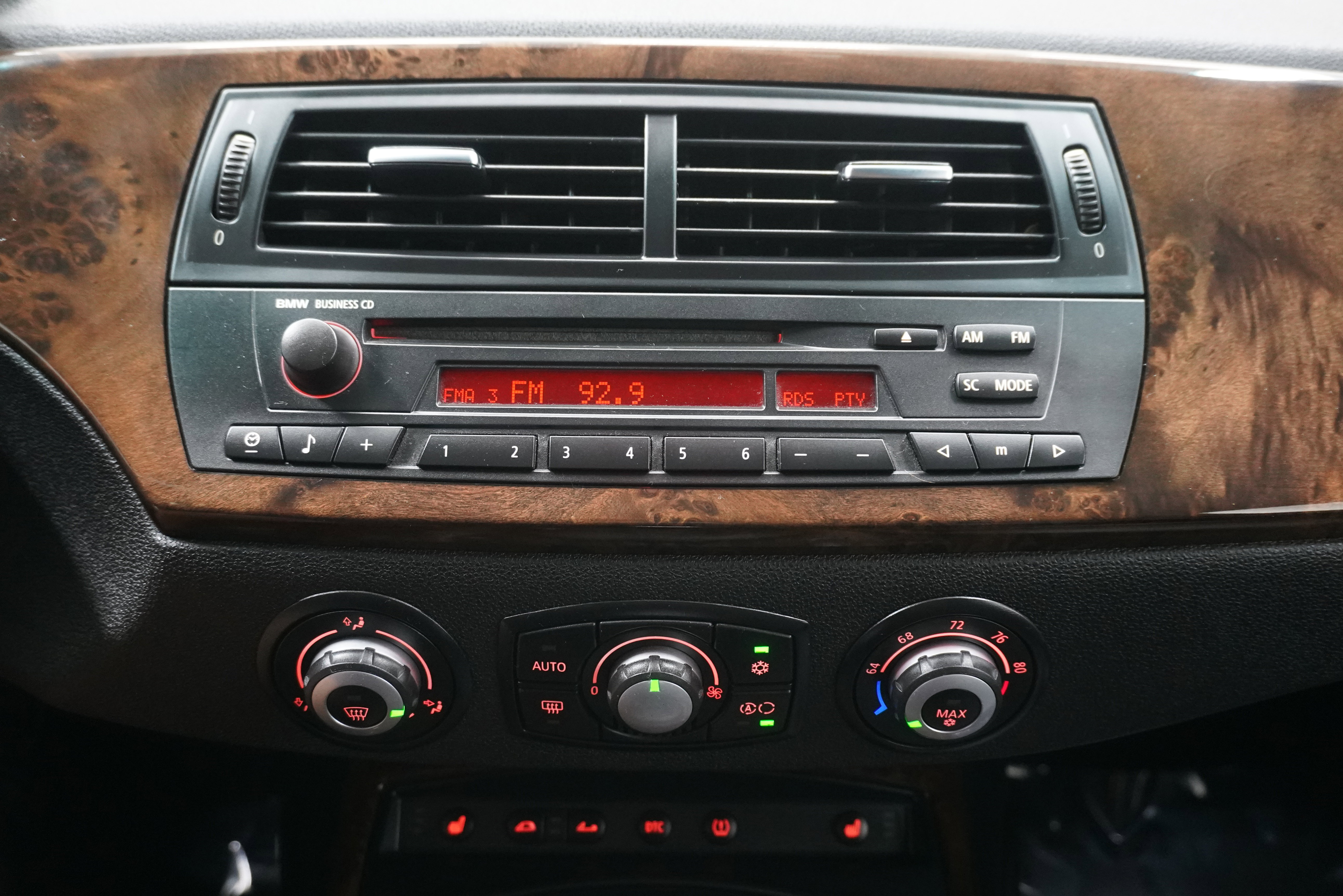 Used 2008 BMW Z4 3.0si image 18