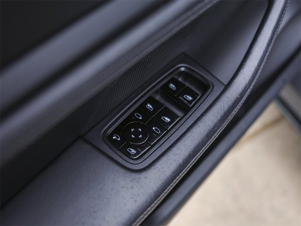 Certified 2020 Porsche Taycan Turbo image 27